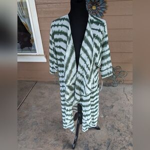 LuLaRoe Shirley Green and White Kimono NWT